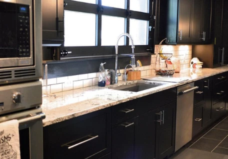 backsplash tile in kitchen